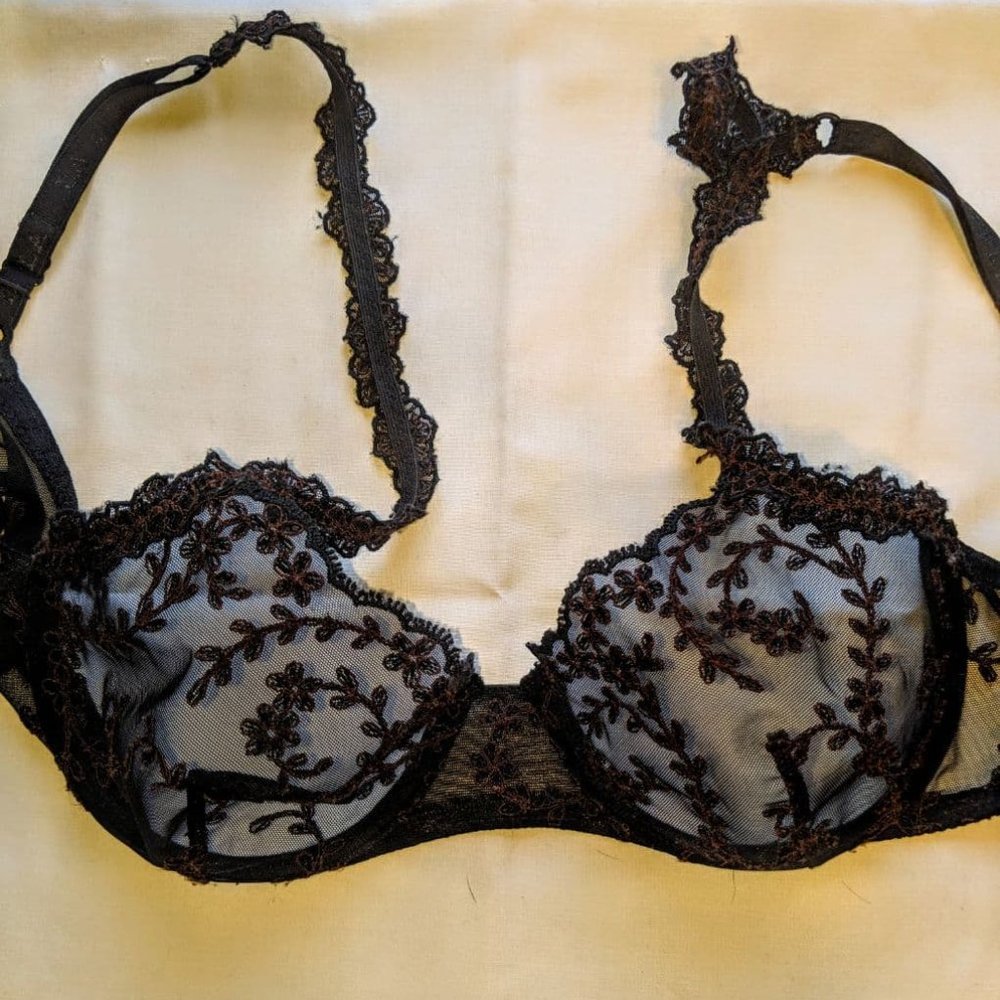 La Perla 34B underwire Black Lace Bra Size 2